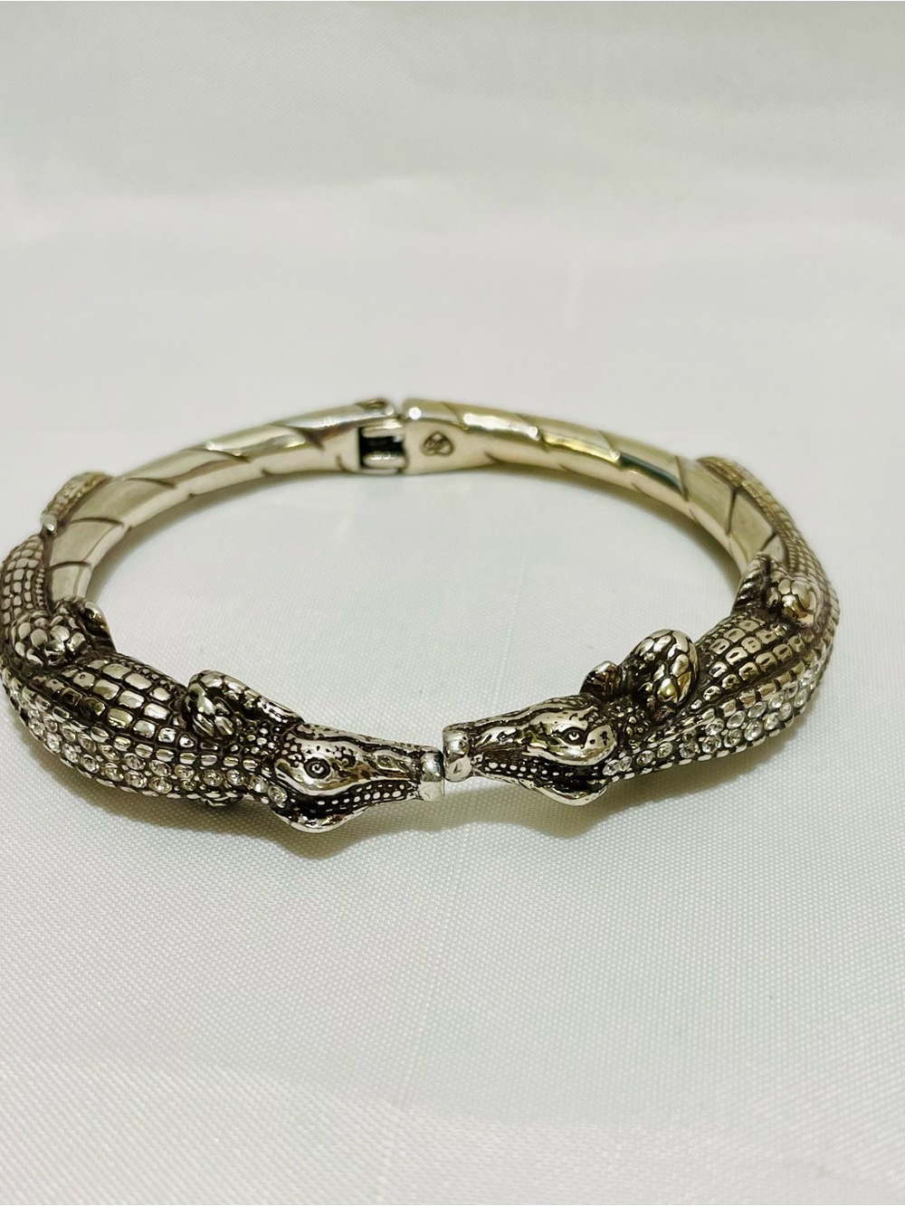 Brighton “Later Gator” Collection - 2 Kissing Gators & Clapper Style Bracelet - Picture 5 of 16